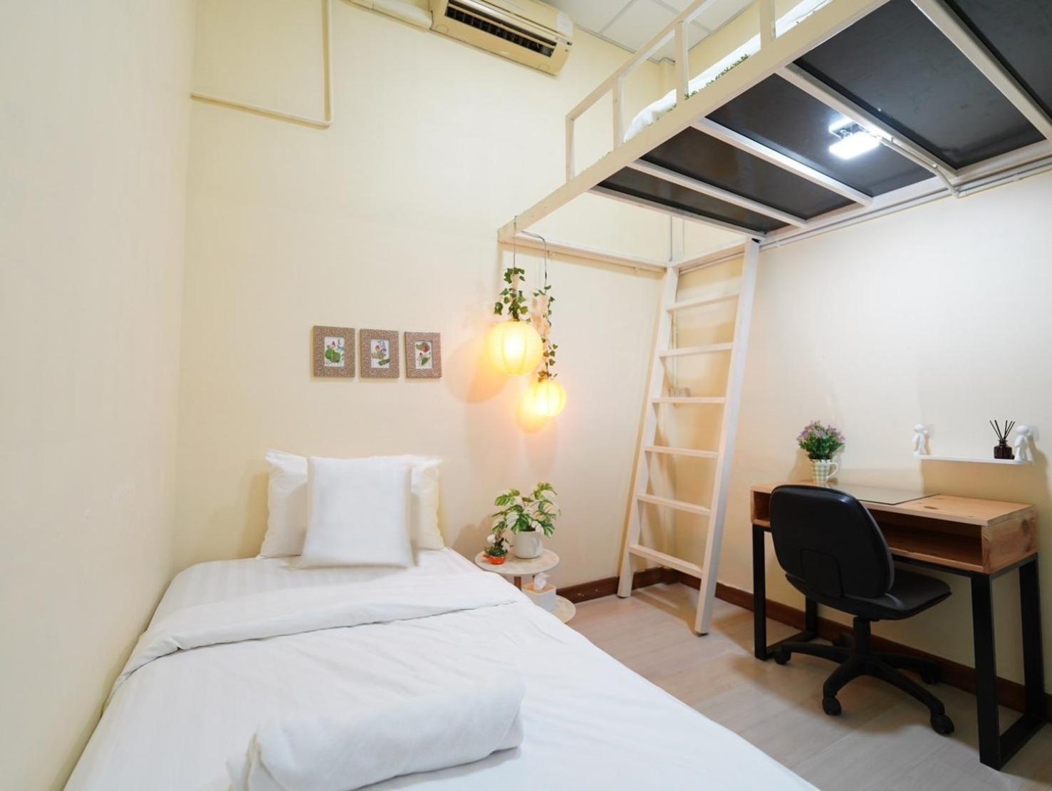 曼谷 Ez Sleep @ Ratchada 19旅舍 外观 照片