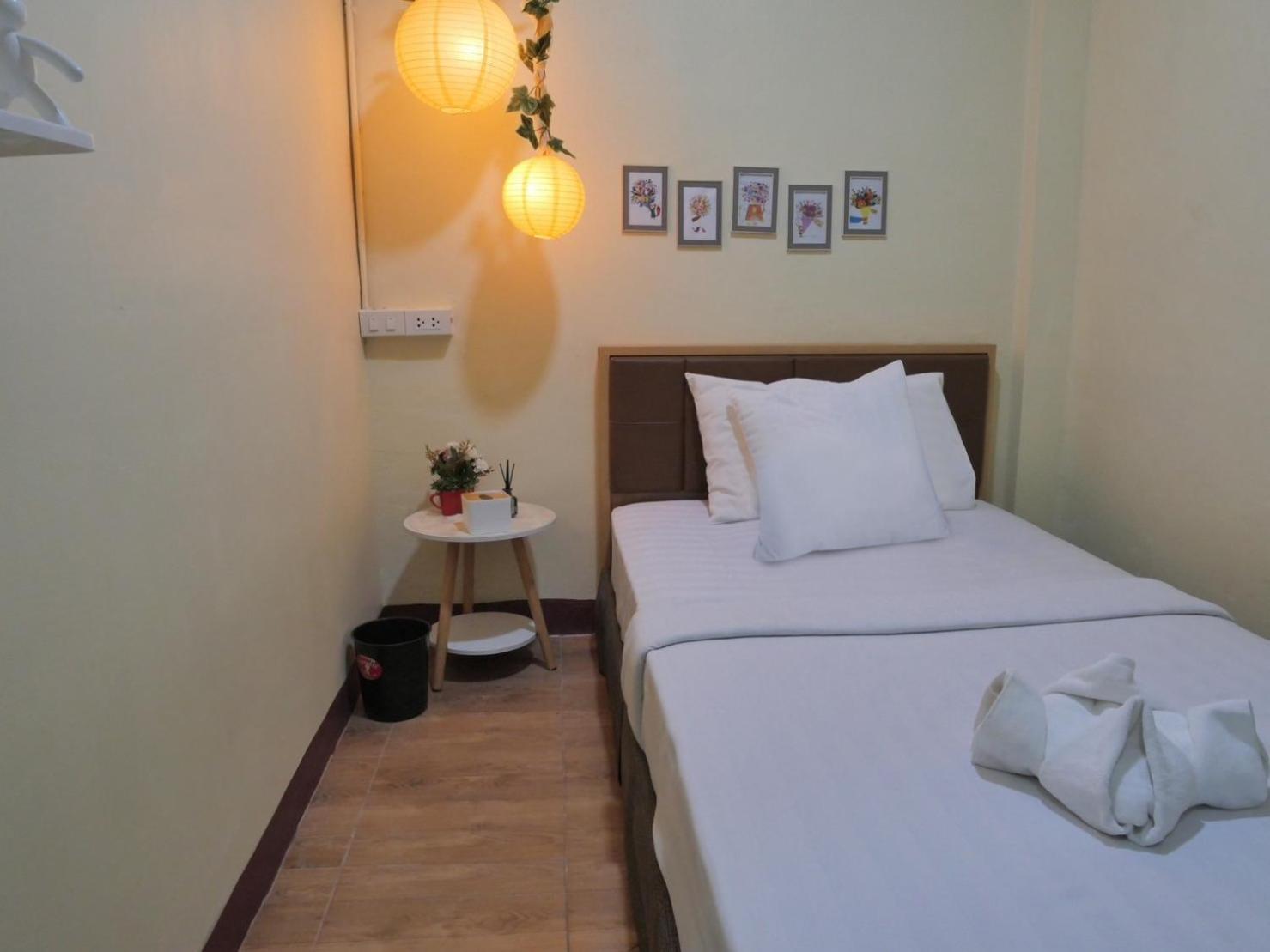 曼谷 Ez Sleep @ Ratchada 19旅舍 外观 照片